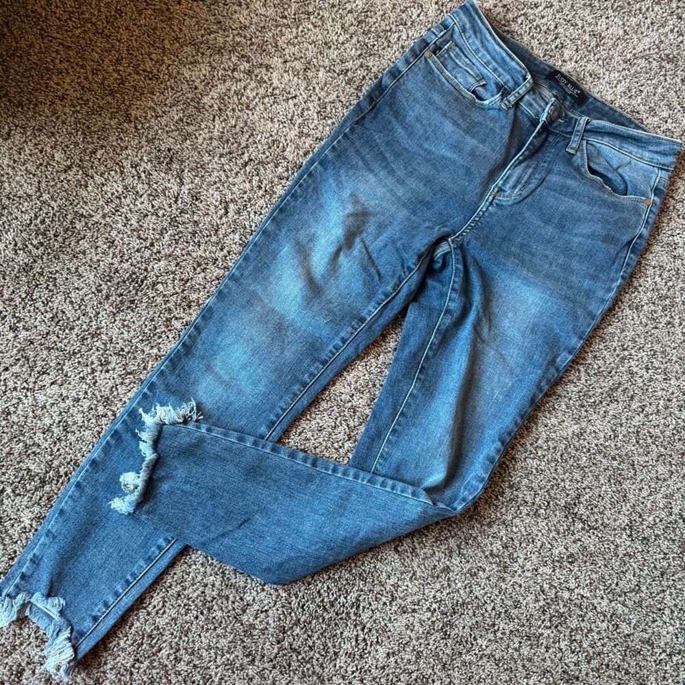 Judy Blue Skinnies with Distressed Hem Size 28